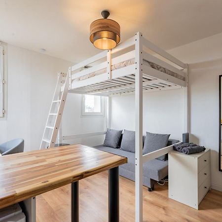 Charlemagne - Studio Confortable Avec Parking Gratuit - Quelques Pas De La Gare, Cuisine, Wifi Apartment Arras Luaran gambar